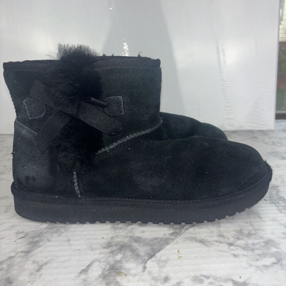 Koolaburra  by Ugg Black Victoria Mini Leather Bootie Boots Moccasin Size 7